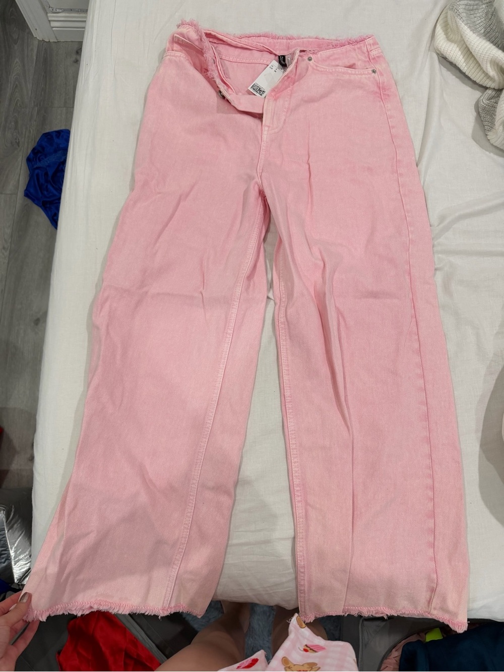 H&M Pink Wide-Leg Jeans with Frayed Hem